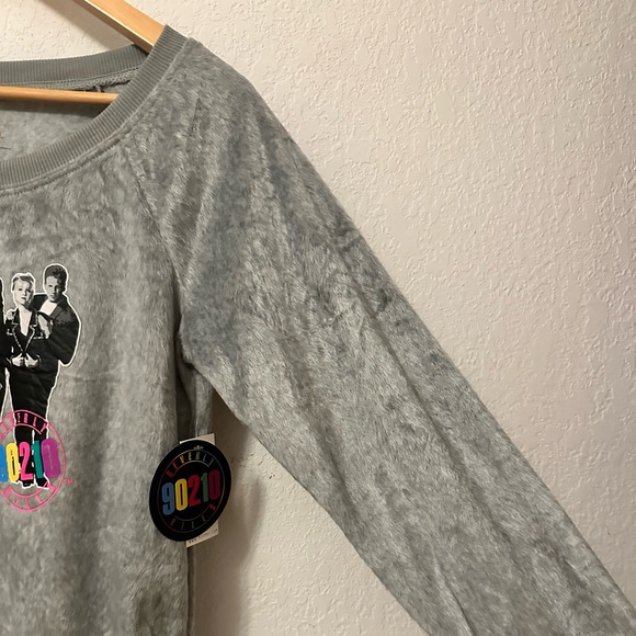 Beverly Hills 90210 Sweater Top - Picture 6 of 10